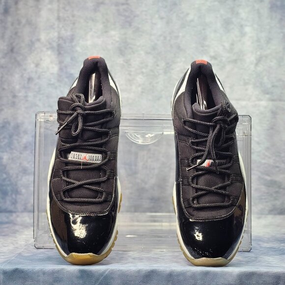 Air Jordan 11 Retro Low – Black/Gold size 14 - Picture 3 of 6